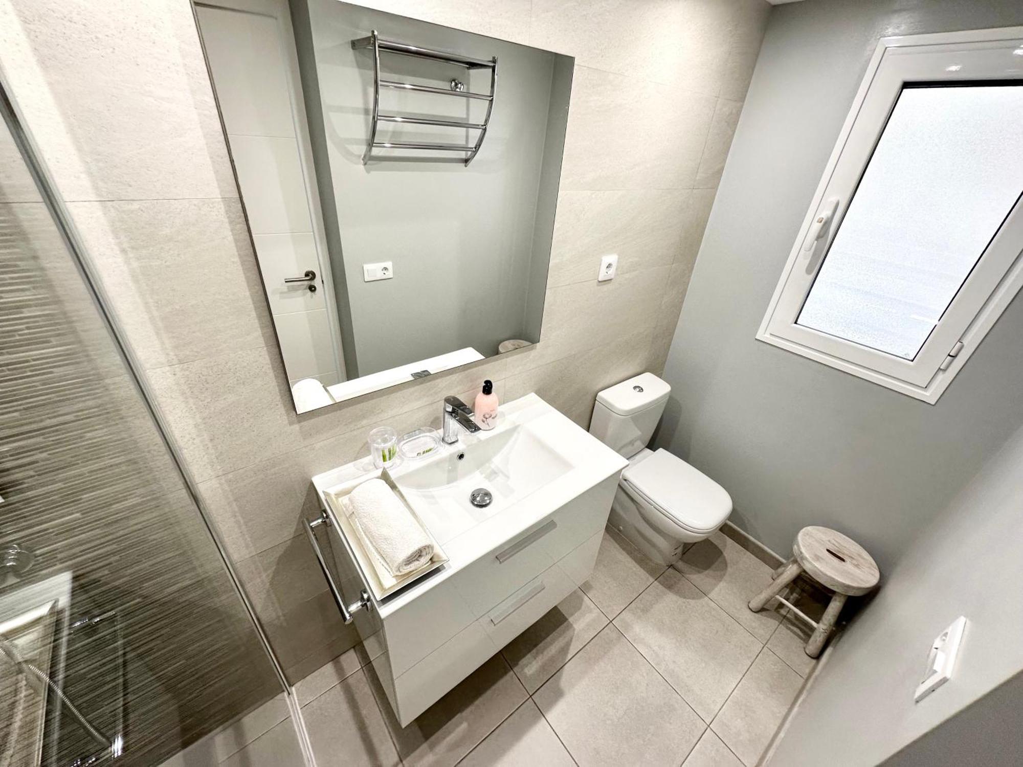 Tutti Frutti Con Piscina, Terraza Soleada Privada, Primera Planta Y Wi-Fi คอร์ราเลโฮ ภายนอก รูปภาพ