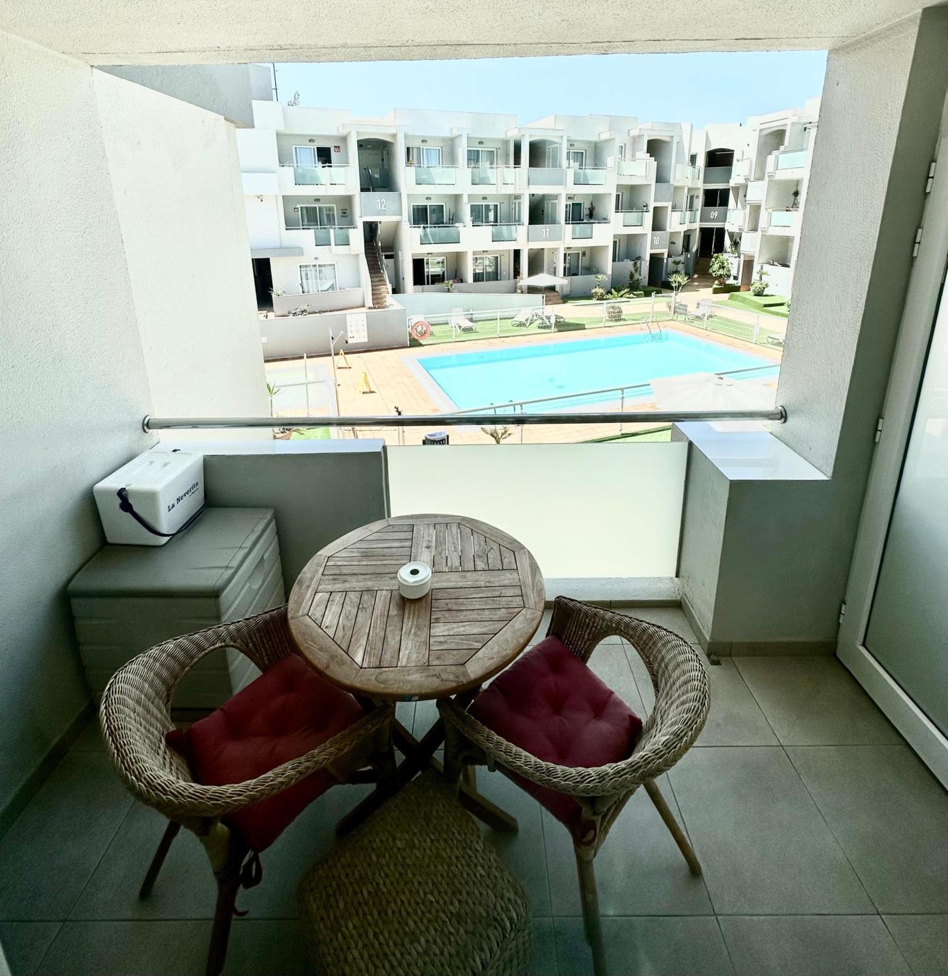 Tutti Frutti Con Piscina, Terraza Soleada Privada, Primera Planta Y Wi-Fi คอร์ราเลโฮ ภายนอก รูปภาพ